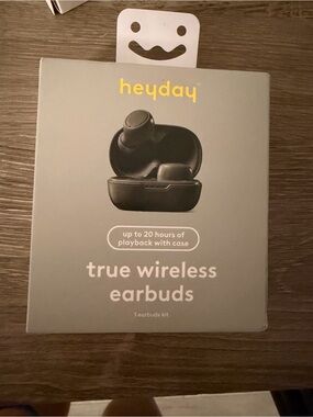 heyday Wireless Earbuds with Charging Case — Black